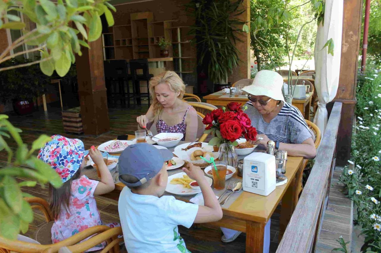 Talisman Village Hotel Bosteri Ngoại thất bức ảnh